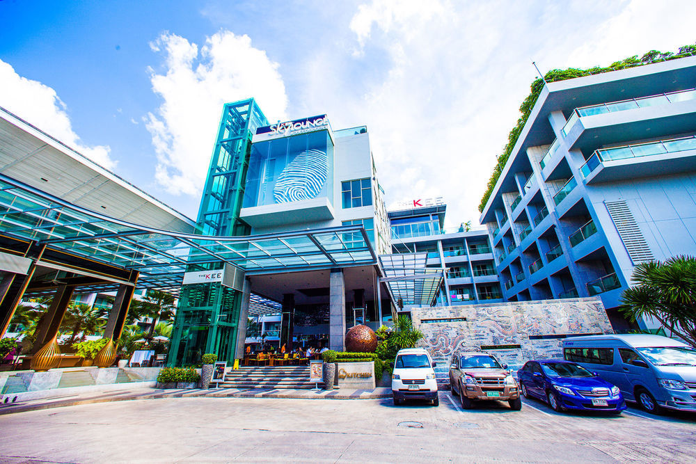 The Kee Resort & Spa Patong Buitenkant foto